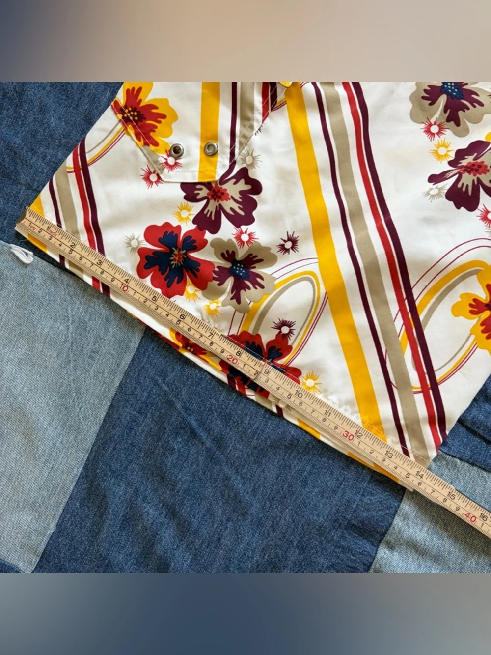 vtg y2k no boundaries board shorts striped floral white yellow red men’s 40 swim